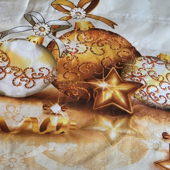 Gold Christmas ornaments one bed cover - Picture 5 of 14